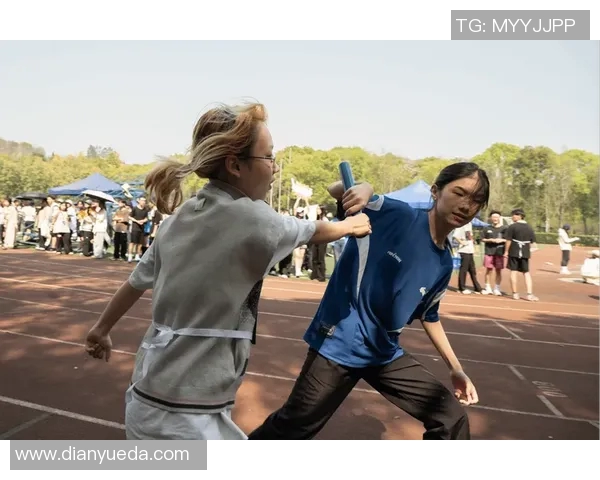 展现球队赛场优良风貌的竞技精神与团队合作之美